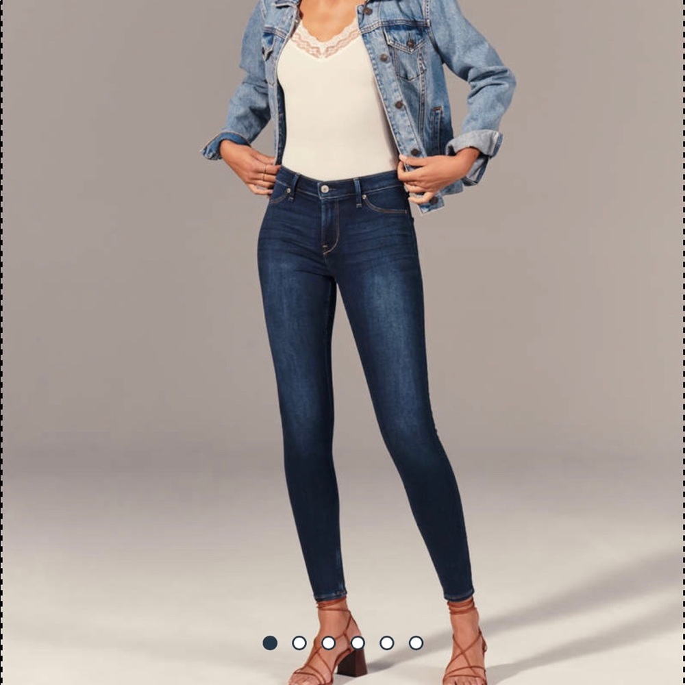 Abercrombie dark wash jeans NWT